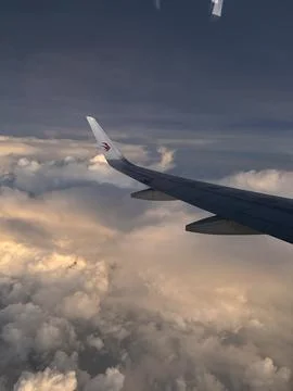 Night Flight with China Eastern Wing View Foto stock