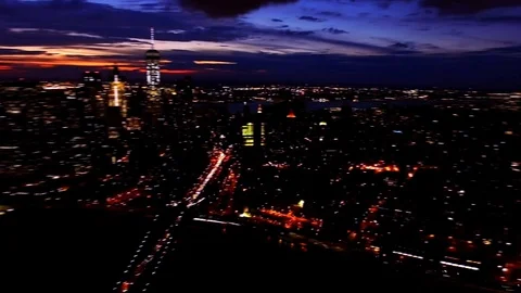 Night Flight Over The City In The Light Of Lights Vidéo 102404219