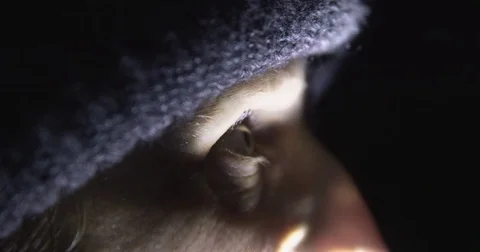 At Night in the Forest - Frightened Vídeo Stock 80436227