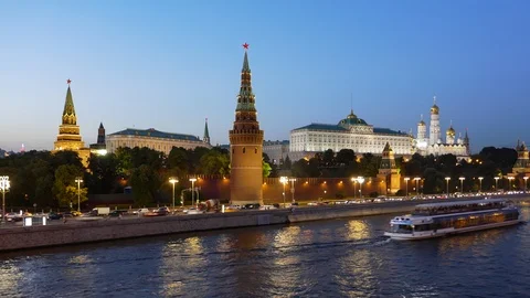 Night hyper lapse of Moscow Kremlin Stock Footage 113745296