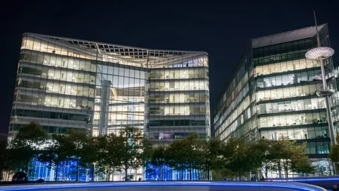 Night hyper lapse, Office building in London, UK Vídeos de archivo 101205366