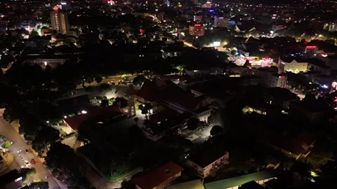 Night hyperlapse over Buon Ma Thuot Bishop's House, Dak Lak Vídeo Stock 340880843