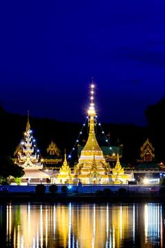 Night light and water reflection Wat Jongklang - Wat Jongkham the most favour Stock Photos