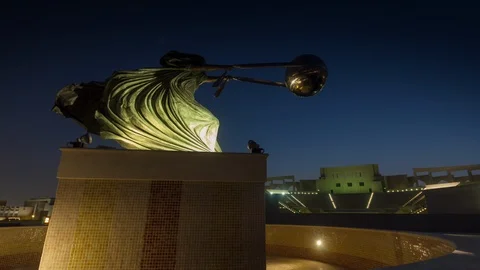 Night light doha city monument 4k timelapse qatar Video stock 87958527