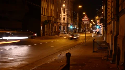 Night light street view 4K Vídeos de archivo 68747329