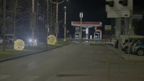 – Night lights in slow motion during the christmas period in the city center. Stock Footage 300054092