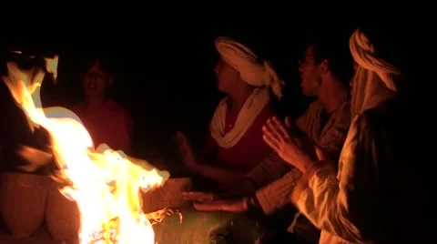 The night in the middle of the Tuareg with a campfire and the music Stock Footage 52924341