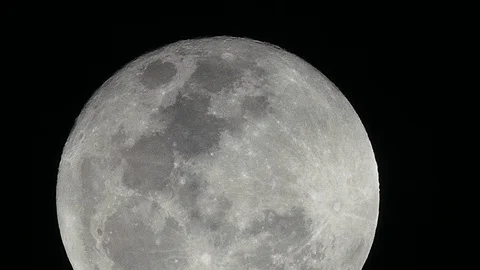 Night moon moving in the dark sky. 스톡 동영상 86530498