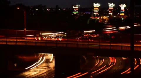 Night overpass on freeway Time Lapse HD1080 動画素材 8995142