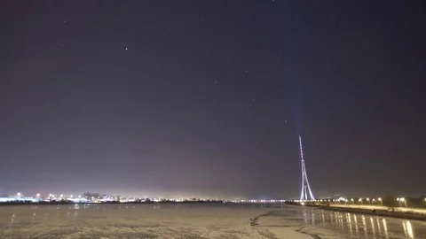 Night Riga city winter timelapse, lights, bridge, Daugava river 스톡 동영상 82953680