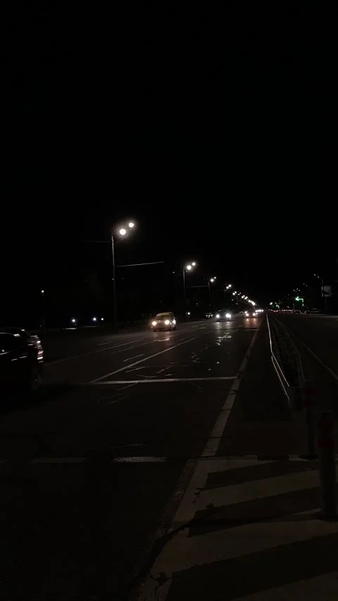 Night road 库存影片 224699414