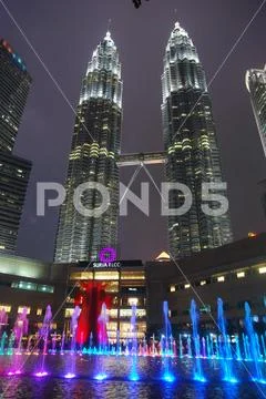 Photograph: Night scene of Petronas Twin towers Suria KLCC #98673622