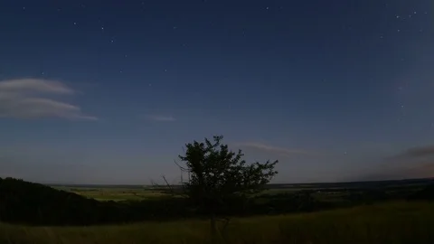 Night Sky Cloud Time Lapse At The Full Moon Video stock 84140154