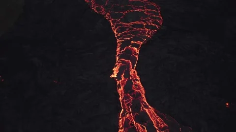 Night sky over erupting volcano in Iceland Video stock 166888831