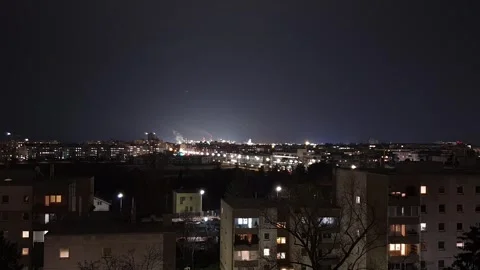 Night Sky Over Vienna Time-Lapse of Airplanes &amp; City Lights 動画素材 303608130