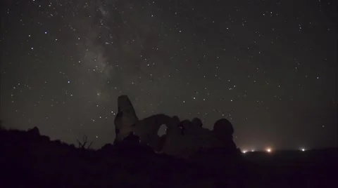 Night Sky Time Lapse - Arches National Park 03 動画素材 52188229