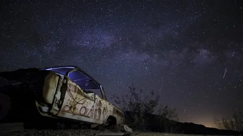 Night Sky Time Lapse - Ghost Town Abandoned Car 02 動画素材 52273704