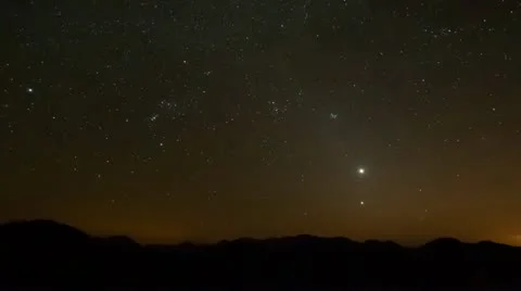 Night Sky Time Lapse Over Mountain Range Video stock 10849750