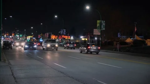 Night street with traffic. 스톡 동영상 147632676