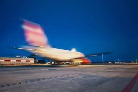Night take off Stock-Fotos
