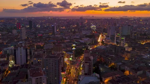 Night Time Hyperlapse In A Busy City. Bridge and road. Aerial Drone Shots. Vídeo Stock 139129211
