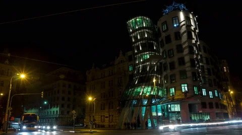 Night time lapse of the Dancing House in Prague UltraHD 스톡 동영상 63430159