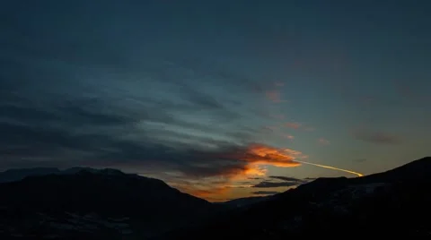 Night time lapse moon and clouds Stock Footage 53124186