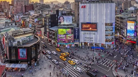 Night Time-lapse People crowd and traffic in Ximending shopping district, Taipei Stock-Footage 152496423