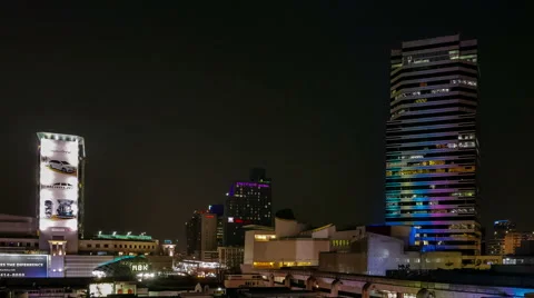 NIGHT Time lapse Top view of SiamSquare, most shopping destination in Bangkok. Stock-Footage 61163925