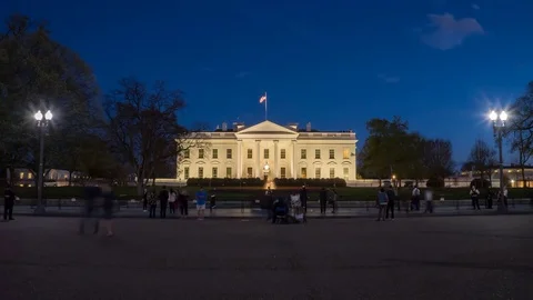Night time lapse of tourists at the white house in washington Stock Footage 75697472