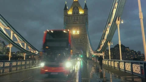 Night Time Lapse Of Traffic And Tourists Crossing Tower Bridge Stock Footage 270774638