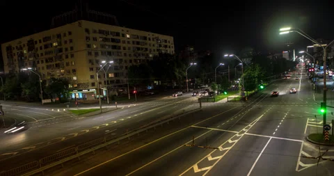 Night timelapse, car intersection with traffic lights in Kiev Stock Footage 133745461