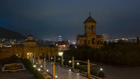 Night timelapse of Holy Trinity Cathedral square in Tbilisi Stock Footage 292305868