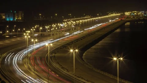 Night Timelapse of Khalifa Park Cafe Cars Kingdom of Bahrain 库存影片 75698244