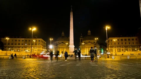 Night timelapse in one of the most beautiful squares of Rome, Piazza del Popolo Stock Footage 98185527