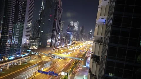 Night timelapse of Sheikh Zayed Road in Dubai 스톡 동영상 164289372