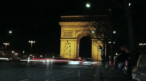 Night traffic at Arc de Triomphe. Stock Footage 21844801