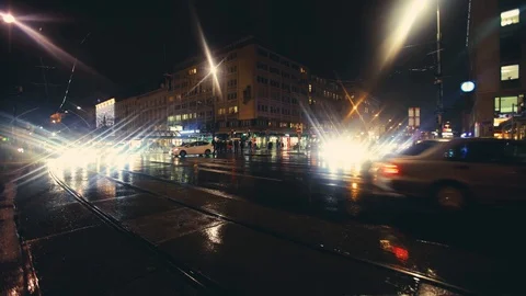 Night traffic in the city Stock-Footage 120116357