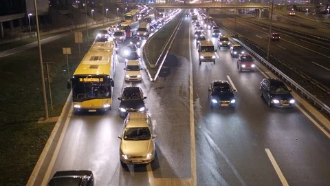 Night Traffic Jam on the Highway Stockbeeldmateriaal 83758495