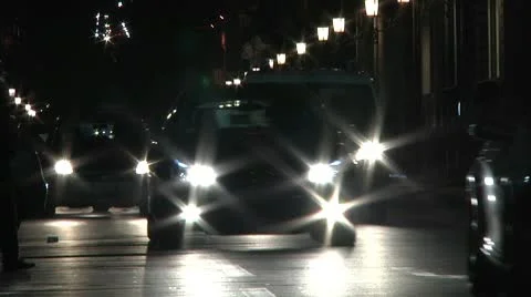 Night Traffic. Pedestrians. Video stock 8996129