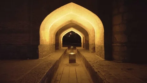 Night view of arches under Allahverdi Khan Bridge (Si-o-se-pol) Stock Footage 99966097