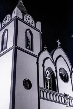 Night view on the architecture of Matriz do Jardim do Mar church Foto stock