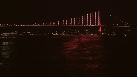 Night view of the bridge over the Bosphorus in Istanbul. Turkey. 動画素材 113062646
