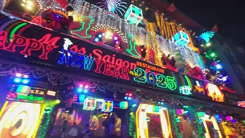 Night view of busy Bui Vien Walking Street - famous party area of Saigon. Stock Footage 295886015