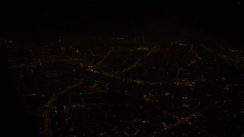 Night view of the city from an airplane. Stock-Footage 91019085
