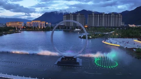The night view of  Ethnic Unity Square in Bayi District, Nyingchi City, Tibet Vídeos de archivo 306865052