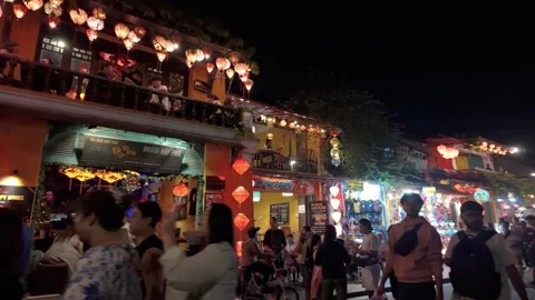 Night view of Hoi An ancient town in Vietnam. 動画素材 325656792