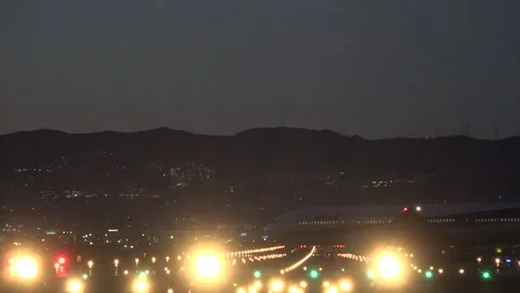 Night View of Itami Airport 動画素材 332759579