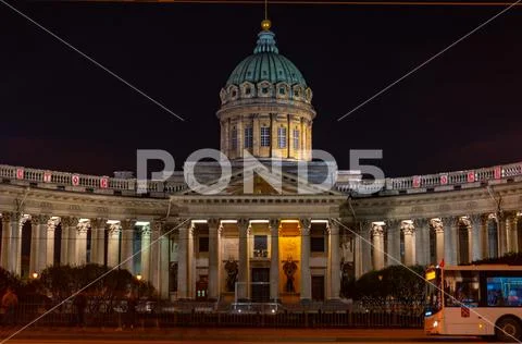 Night view of Kazan Cathedral. Russian Orthodox Church on Nevsky Prospect, Sa Stock Photos