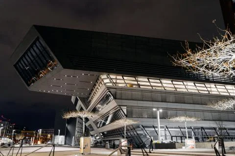 Night view of Library and Learning Center in Vienna University of Economics a Stock Photos